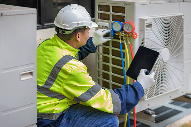 Professional Air Conditioning Repair technician working in Waverly, IL